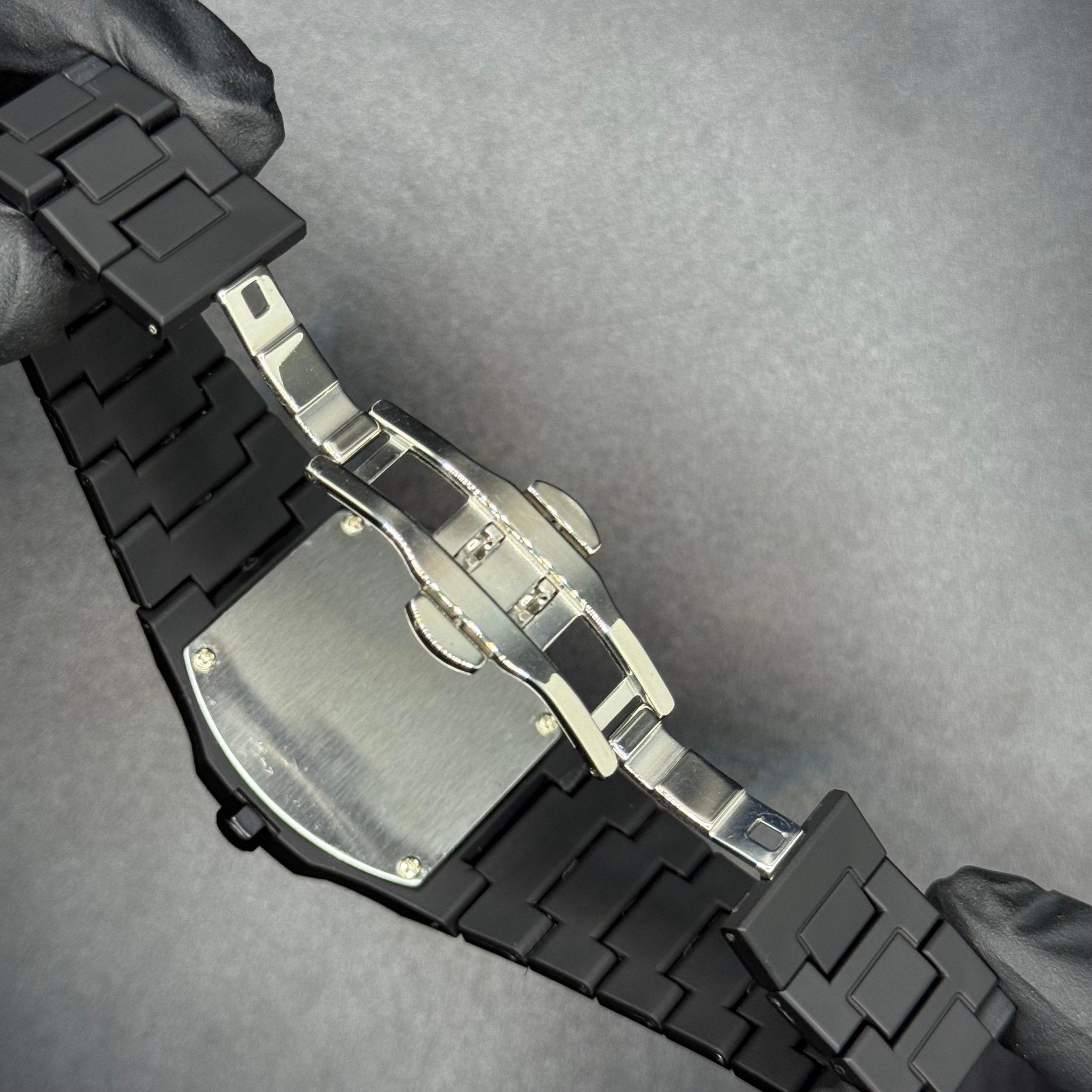 Original Arabic Aura Watch – Bold. Modern. Islamic Elegance - Sumalani Watch Center