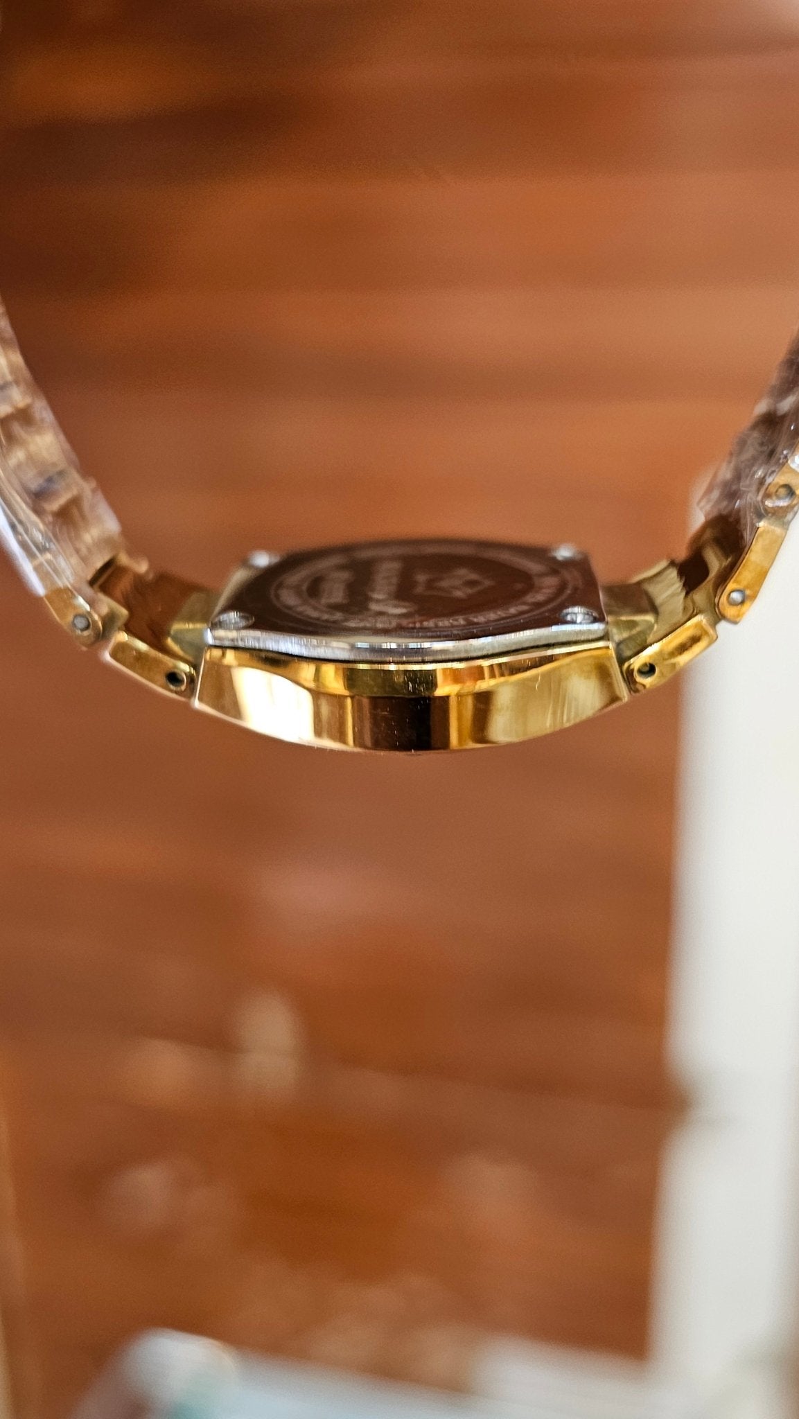 π ORIGINAL KAXHAO LADIES FULL STONE WATCH - Sumalani Watch Center