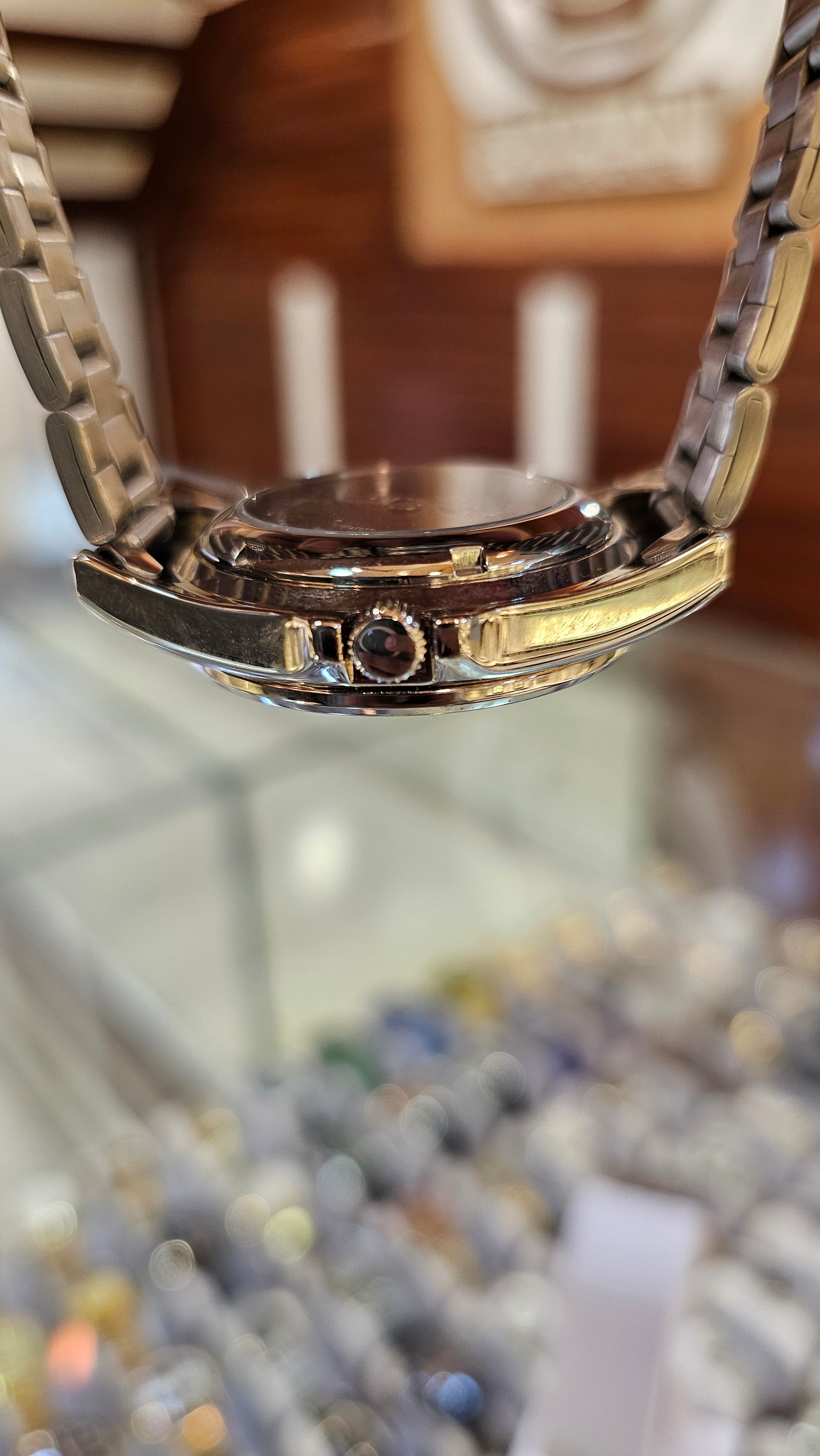 🕰️ ORIGINAL IZAX VALENTINO WATCH