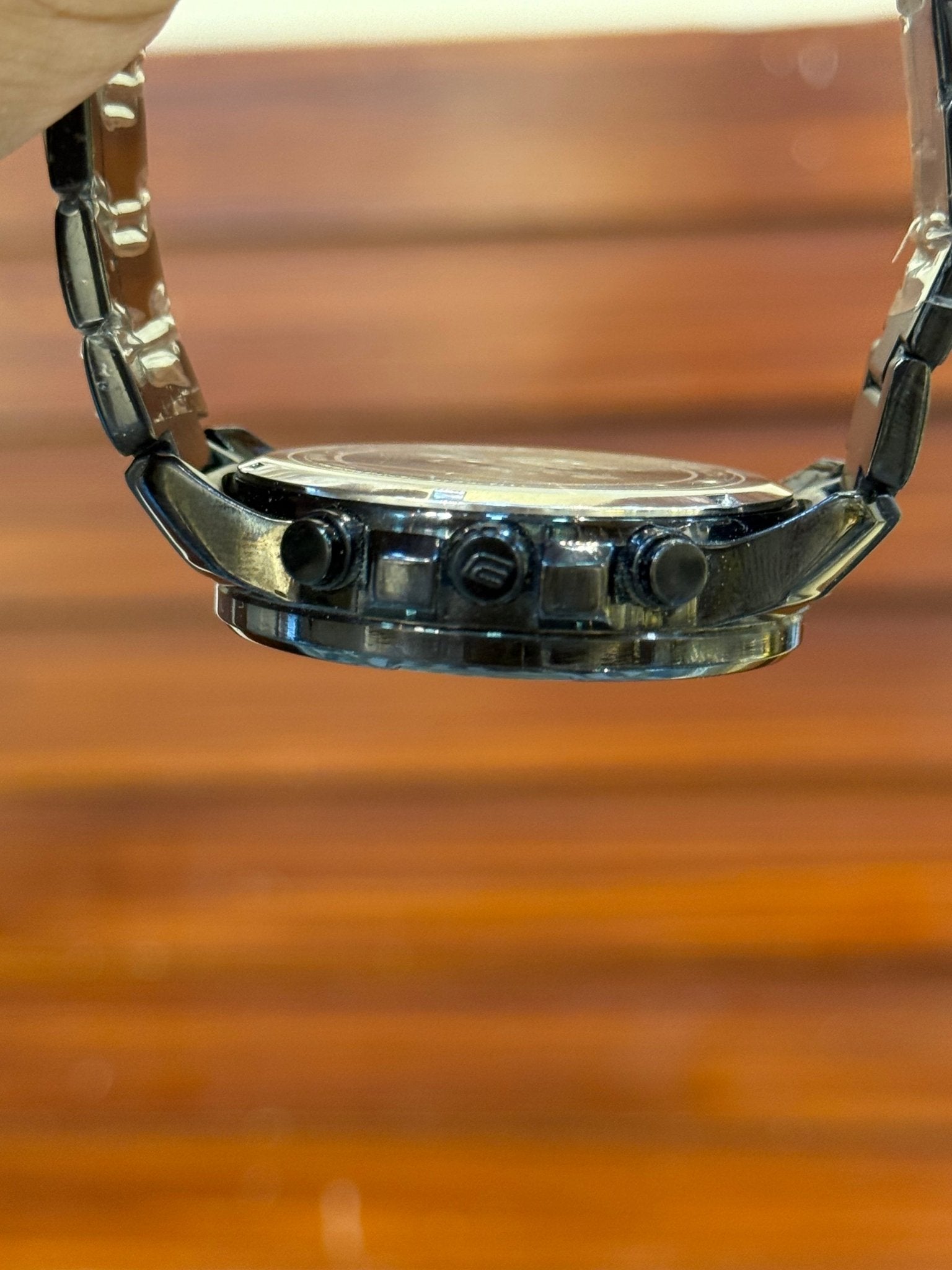 ⌚ Casio Edifice Red Bull Edition - Sumalani Watch Center