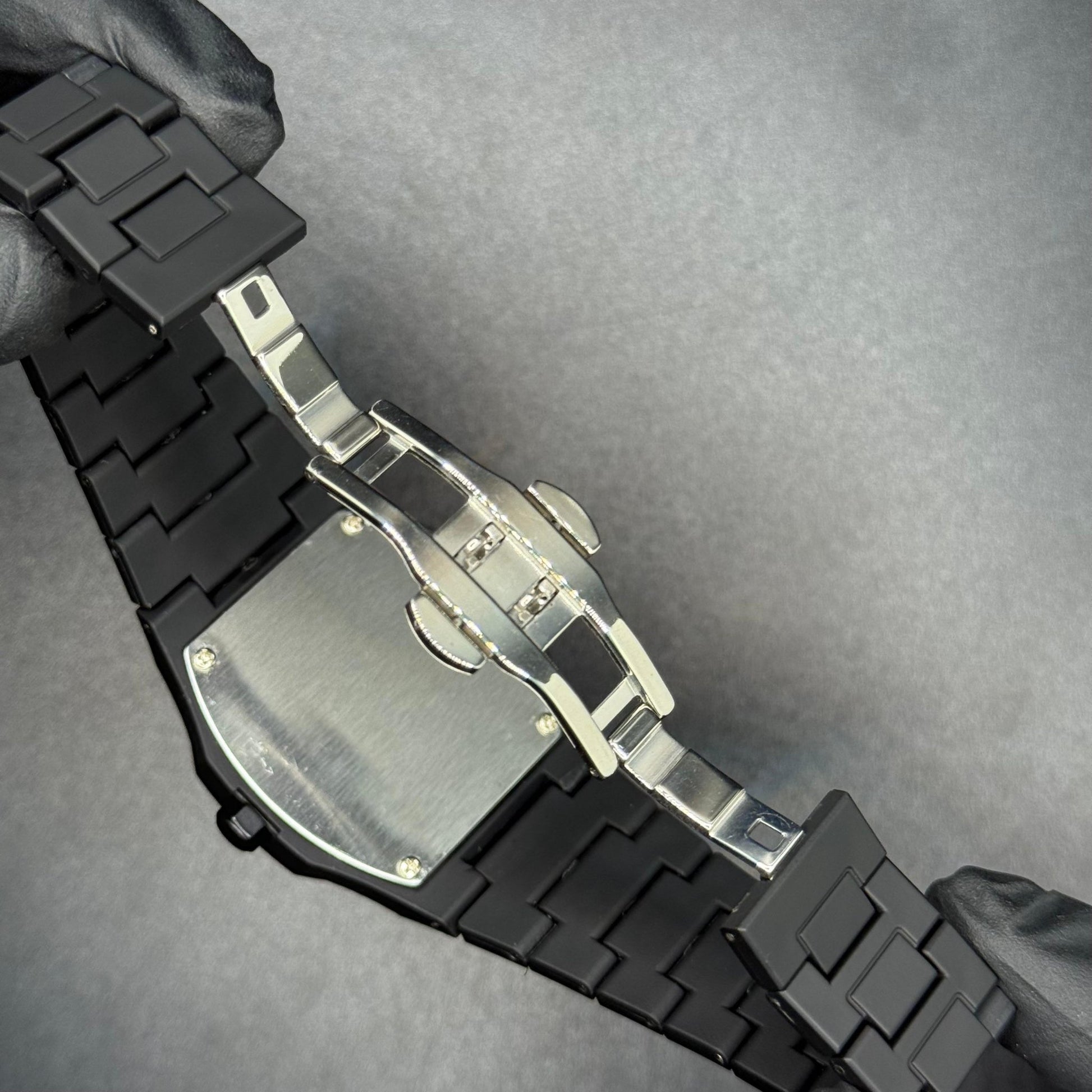 Original Arabic Aura Watch – Bold. Modern. Islamic Elegance - Sumalani Watch Center