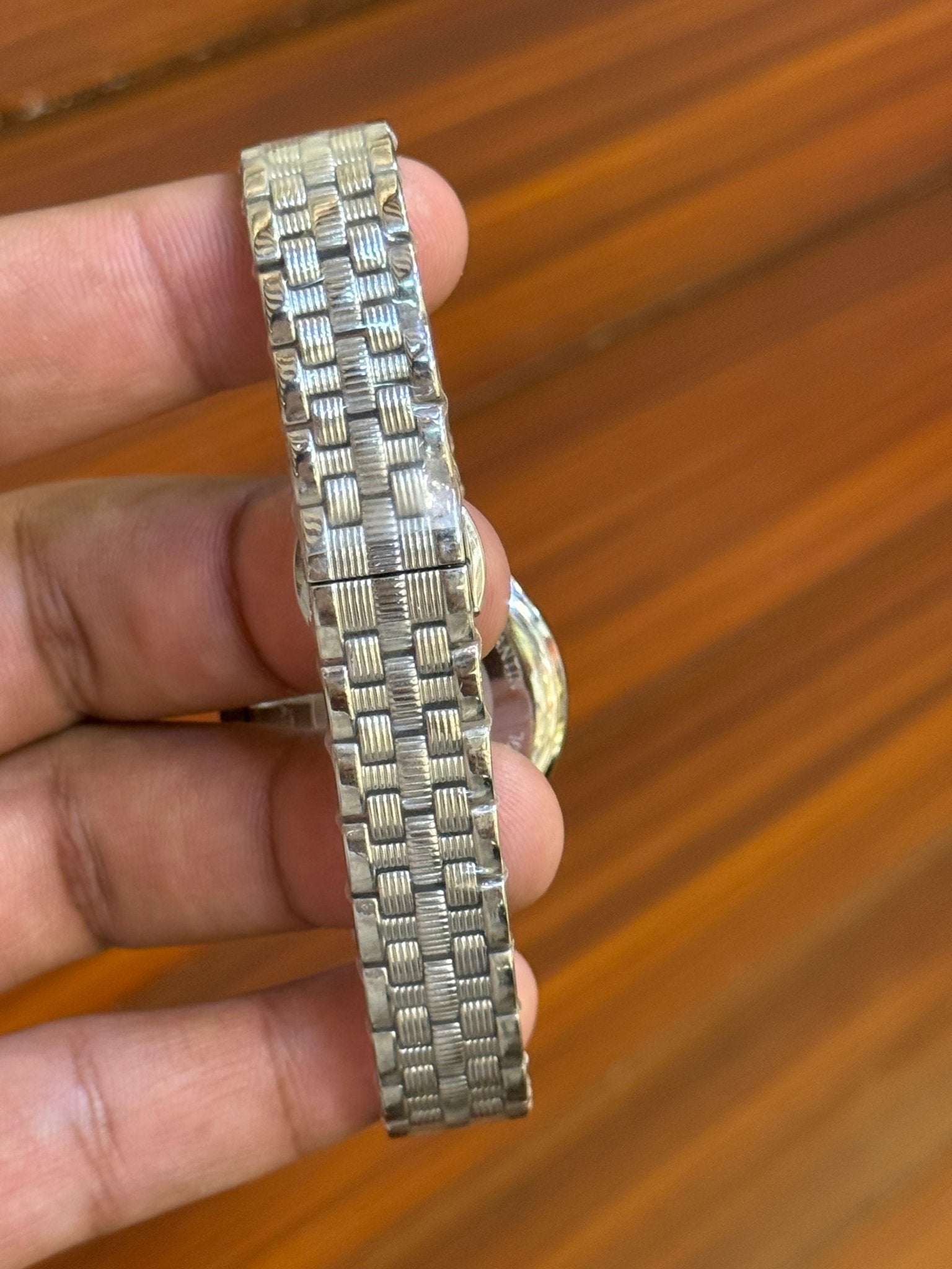 ⌚ VECHRON CONSTANTINE Ladies Master Piece - Sumalani Watch Center